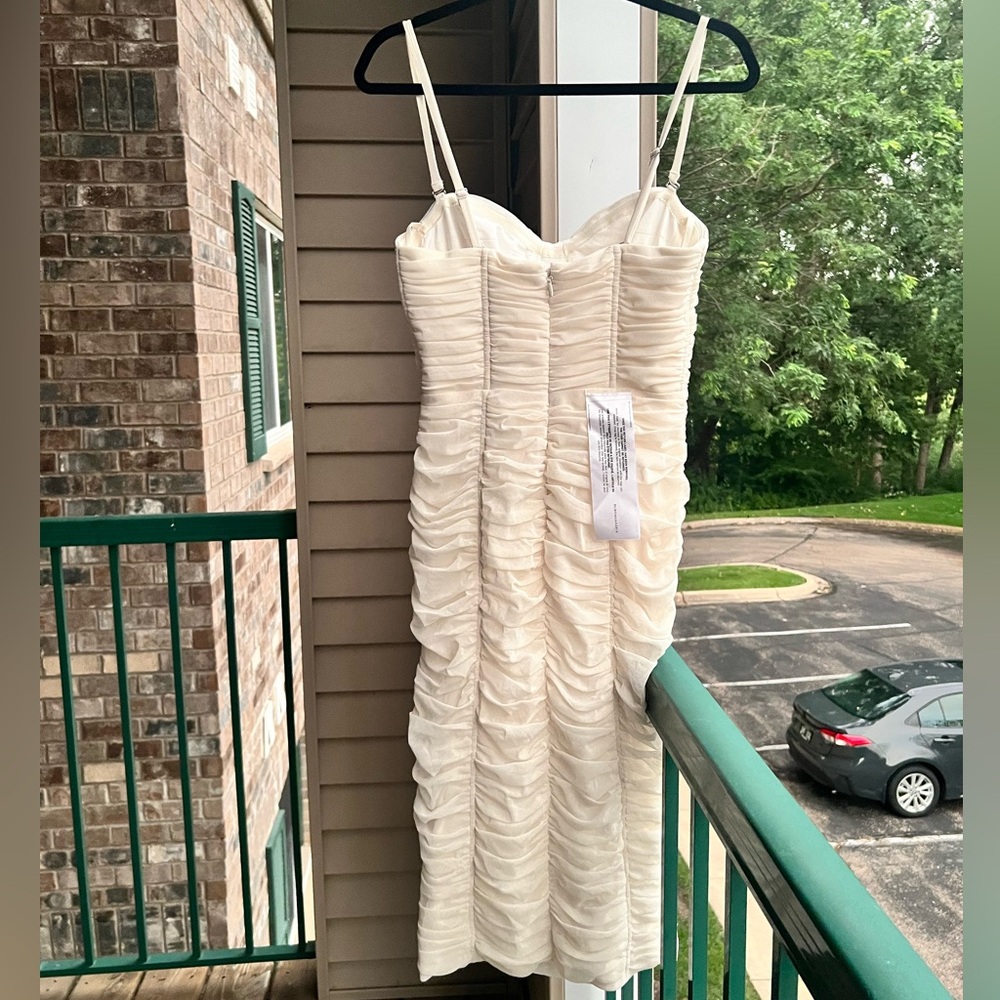 🆕BCBGMaxAzria Off-White Ruched Mesh Corset Midi Dress Size 6 Bridal Shower Party - Picture 5 of 16